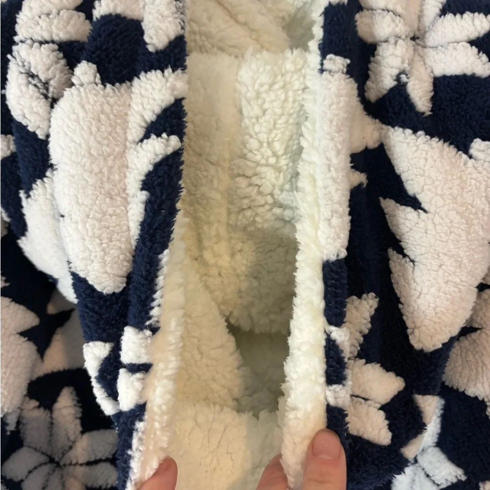 Vera Bradley Jacquard Fleece Hoodie Pant Set Navy White Nordic Forest Pajamas